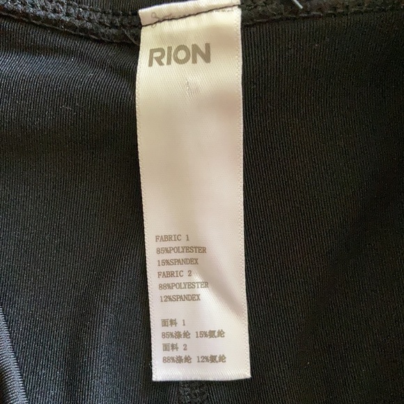 NWT Rion Leggings - size Medium - black w/back zipper pocket and peekaboo color - Picture 5 of 11